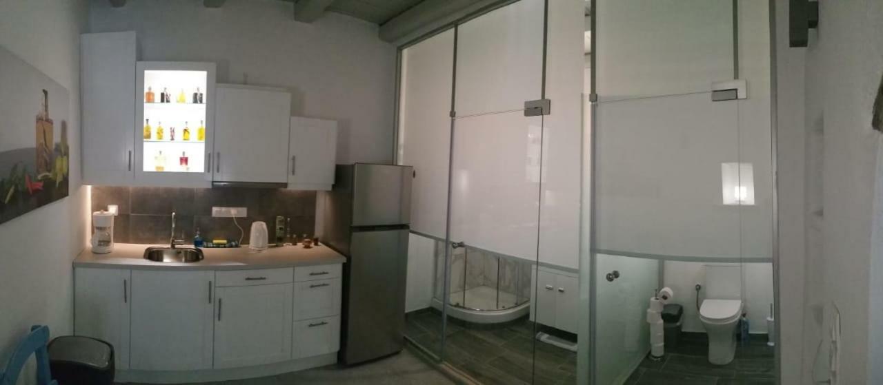 Xenonas Apartment Kamilari Bagian luar foto